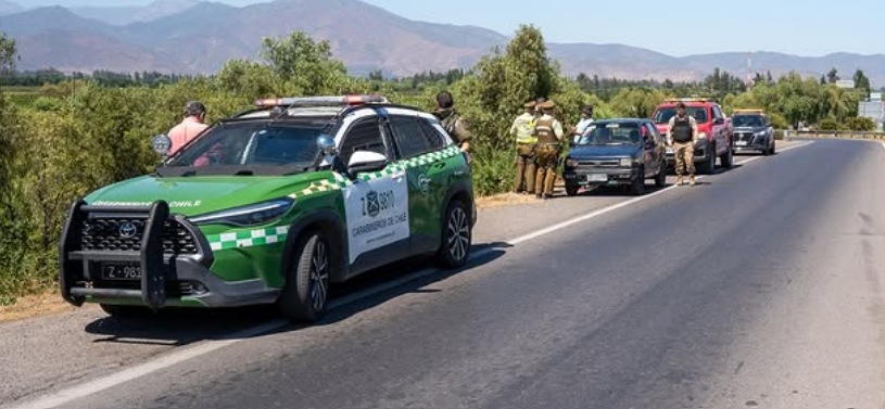 Seguridad Municipal y Carabineros de Talagante ubican vehículo con encargo por robo en rotonda 21 de Mayo