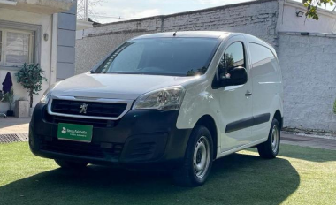 Violento robo de camioneta en calle Esperanza