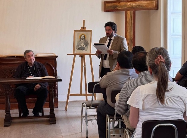 Duoc UC dona obra artística al Obispado de Melipilla