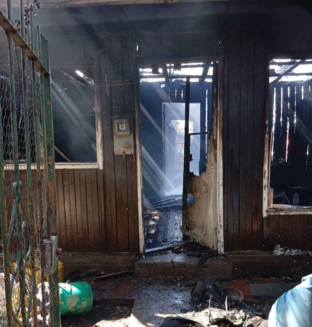 Vecinos de la población Naltahua de El Monte organizan lota para ayudar a familias damnificadas por incendio