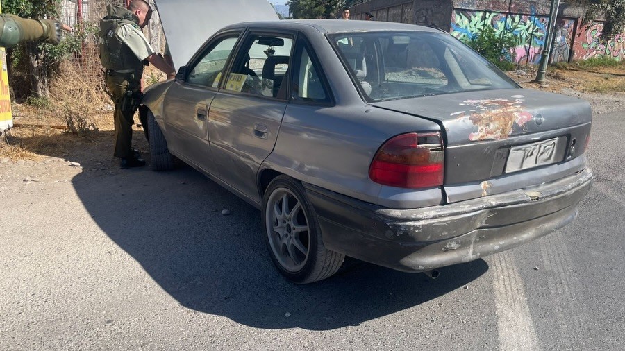 Conductor evade control policial y es detenido tras persecución en Talagante