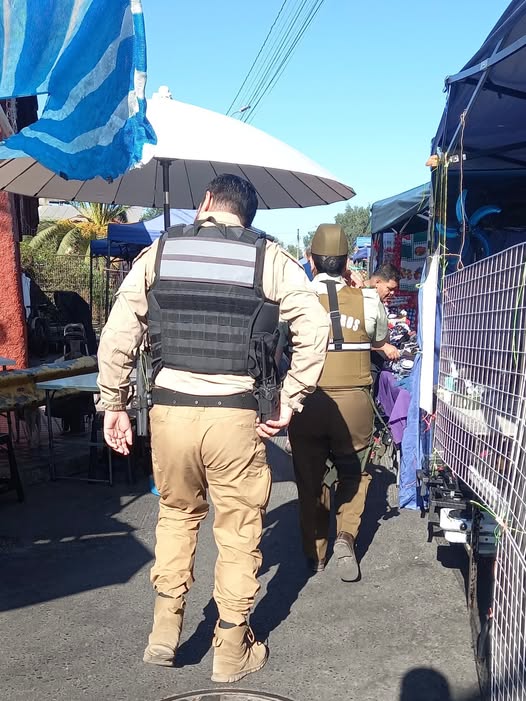 Detienen a individuo por microtráfico en feria libre de Talagante