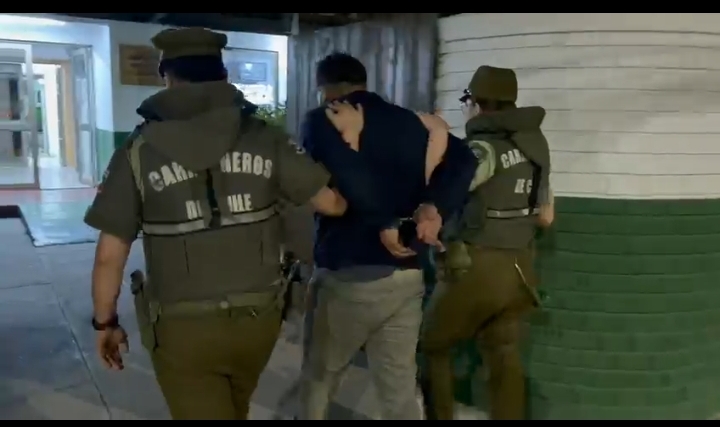 Dos detenidos tras robo a domicilio en María Pinto