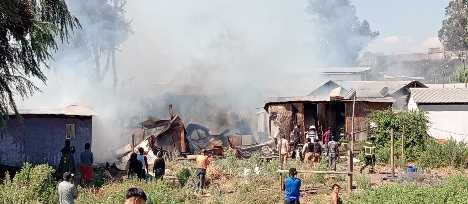 Fuego arrasó con 12  viviendas en campamento de Talagante: Rapidez de bomberos evitó una tragedia mayor