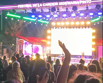 María Pinto vibró con la primera noche del Festival de la Canción 2026