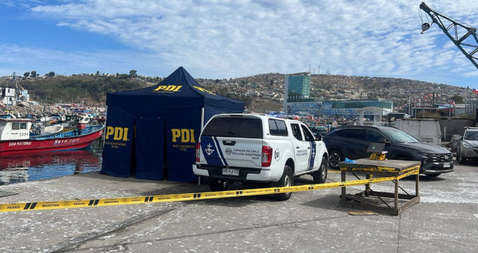 Hallazgo en la bahía de San Antonio: operativo marítimo culminó con el rescate de un cuerpo sin vida