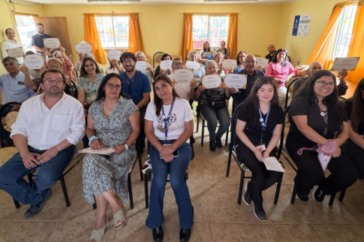 Personas mayores de la localidad de La Manga participaron en programa de activación física y bienestar de Agrosuper