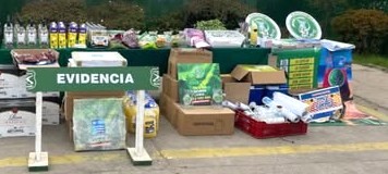 Carabineros incautó alcohol vendido ilegalmente en Cartagena y El Quisco